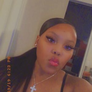 Meet your Posher, Kristen